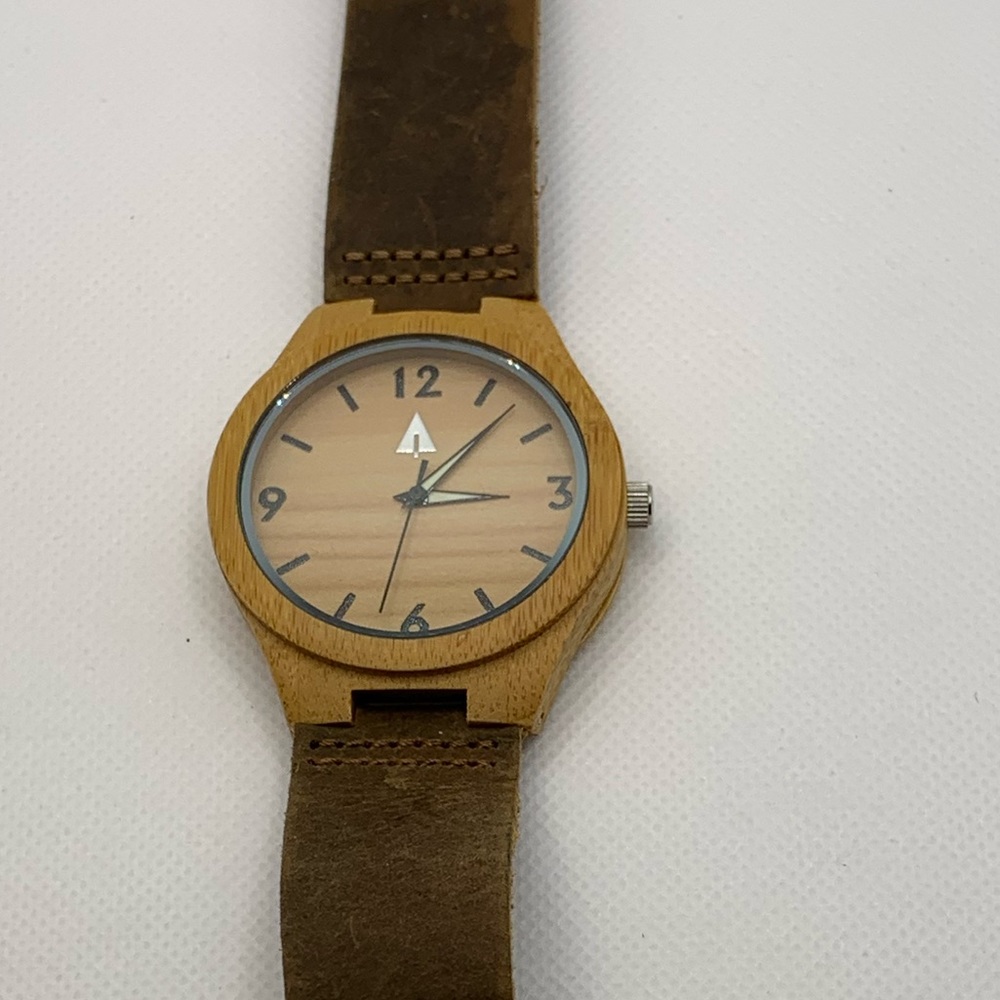 Treehut Watch, Leather Strap, ENGRAVED BACK.